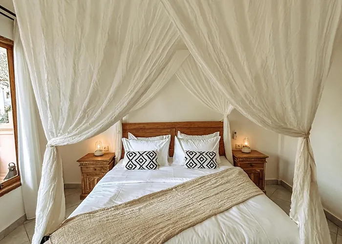 Casa Coco Hotel 4*